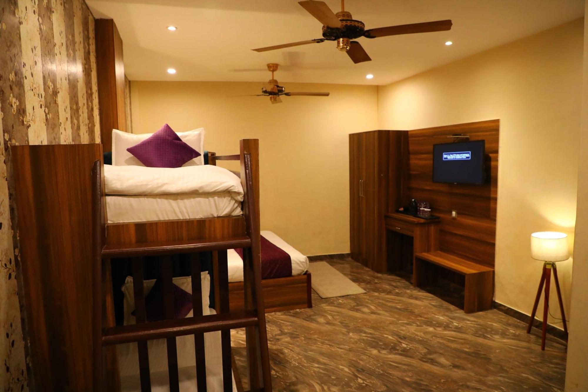 Perfectstayz Premium @Harkipauri Road Haridwar Exterior photo