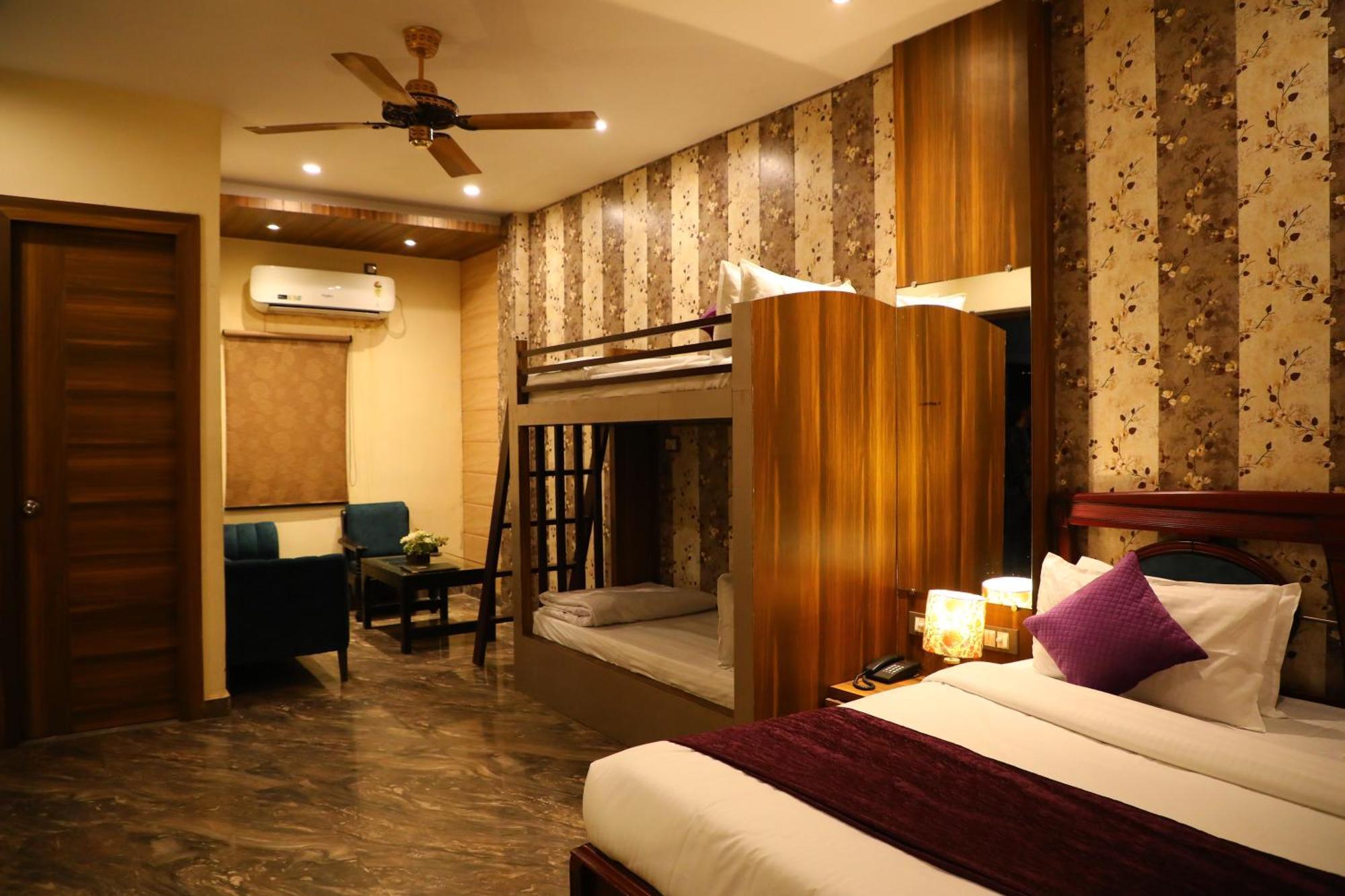 Perfectstayz Premium @Harkipauri Road Haridwar Exterior photo